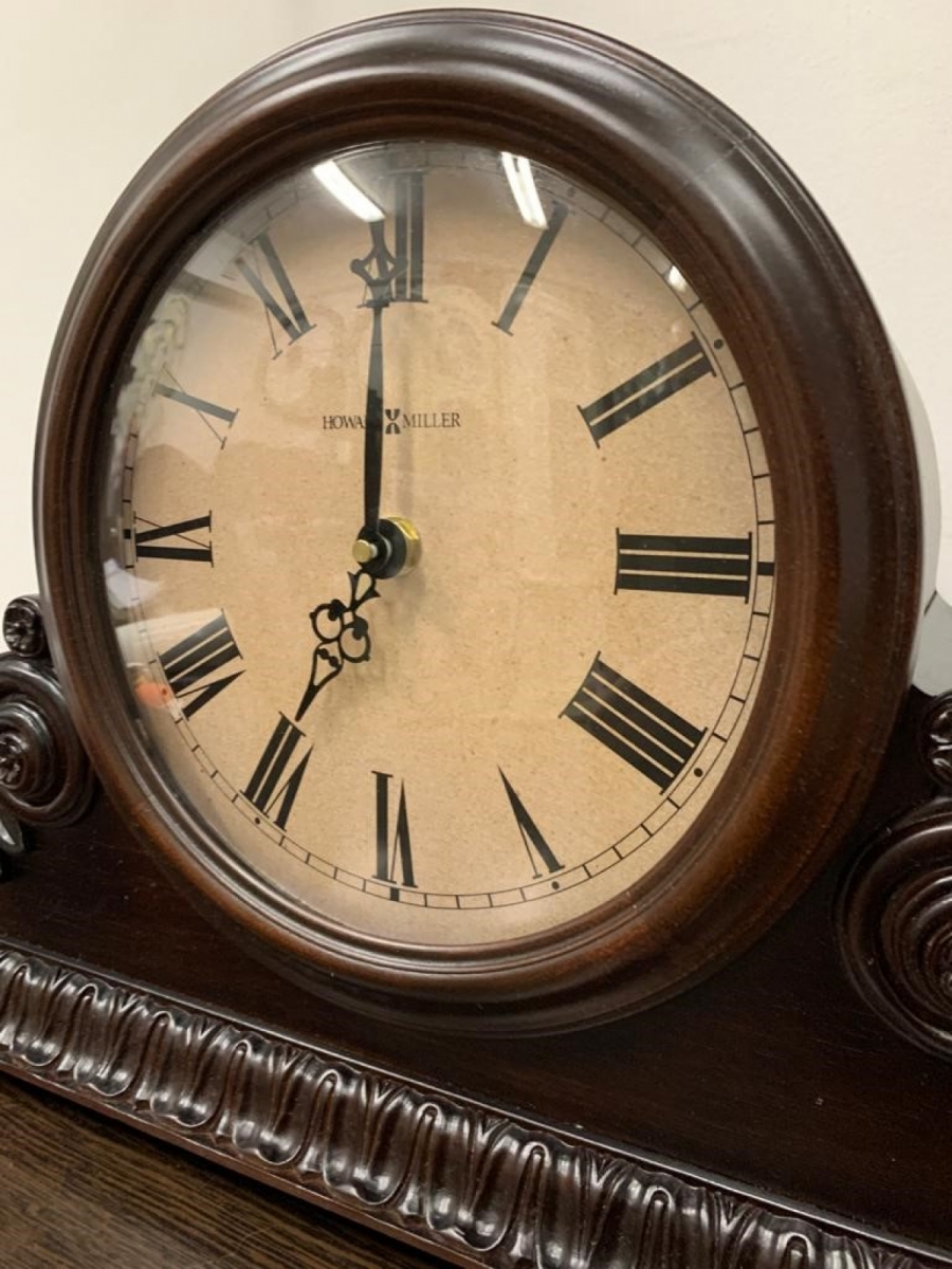 Фото часов Настольные кварцевые часы Howard Miller 630-198Q с боем и мелодией