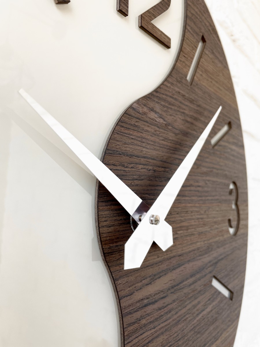 Фото часов Настенные часы Incantesimo Design Alis Мокко 1001MK