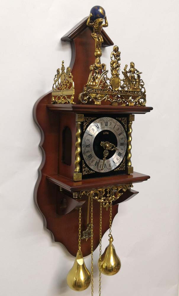 Фото часов Настенные механические часы SARS 5602-261