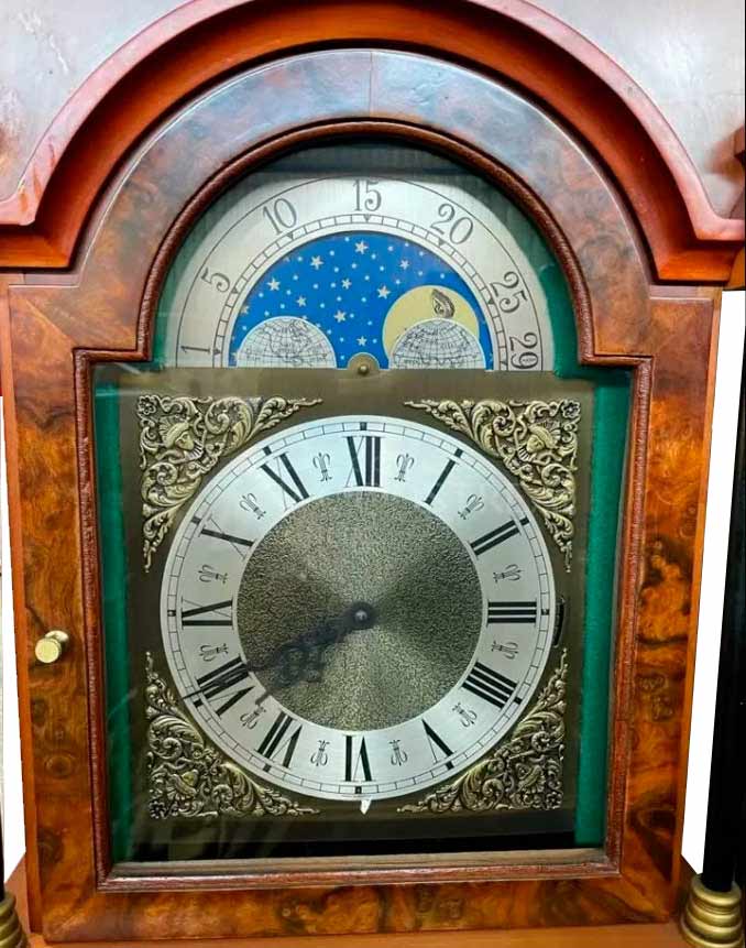 Фото часов Напольные механические часы Hermle Amsterdam