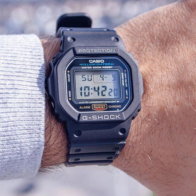 Фото часов Casio G-Shock                                
 DW-5600E-1V