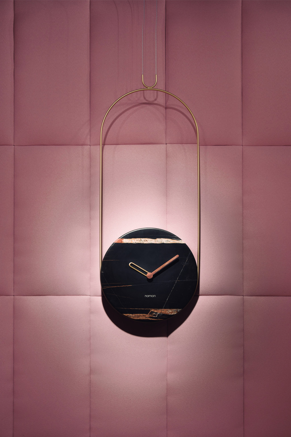 Фото часов Часы Nomon COLGANTE sahara/gold, D=30cm, L=79cm