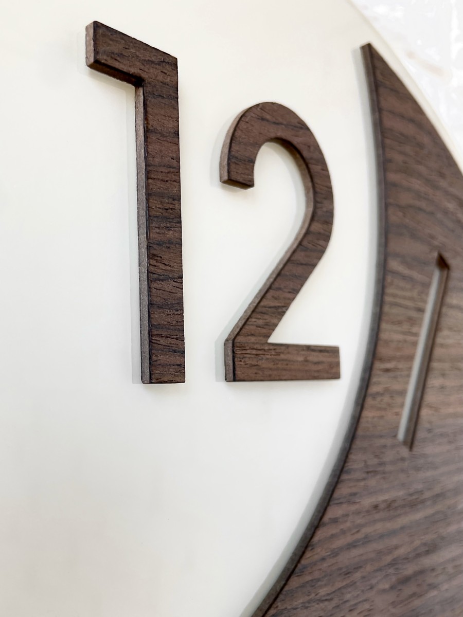 Фото часов Настенные часы Incantesimo Design Alis Мокко 1001MK