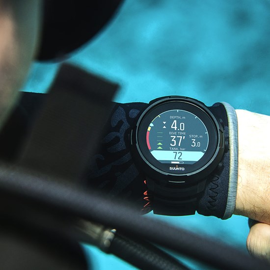 Часы/компьютер для погружений Suunto D5 All Black SS050192000 Компьютеры для погружений