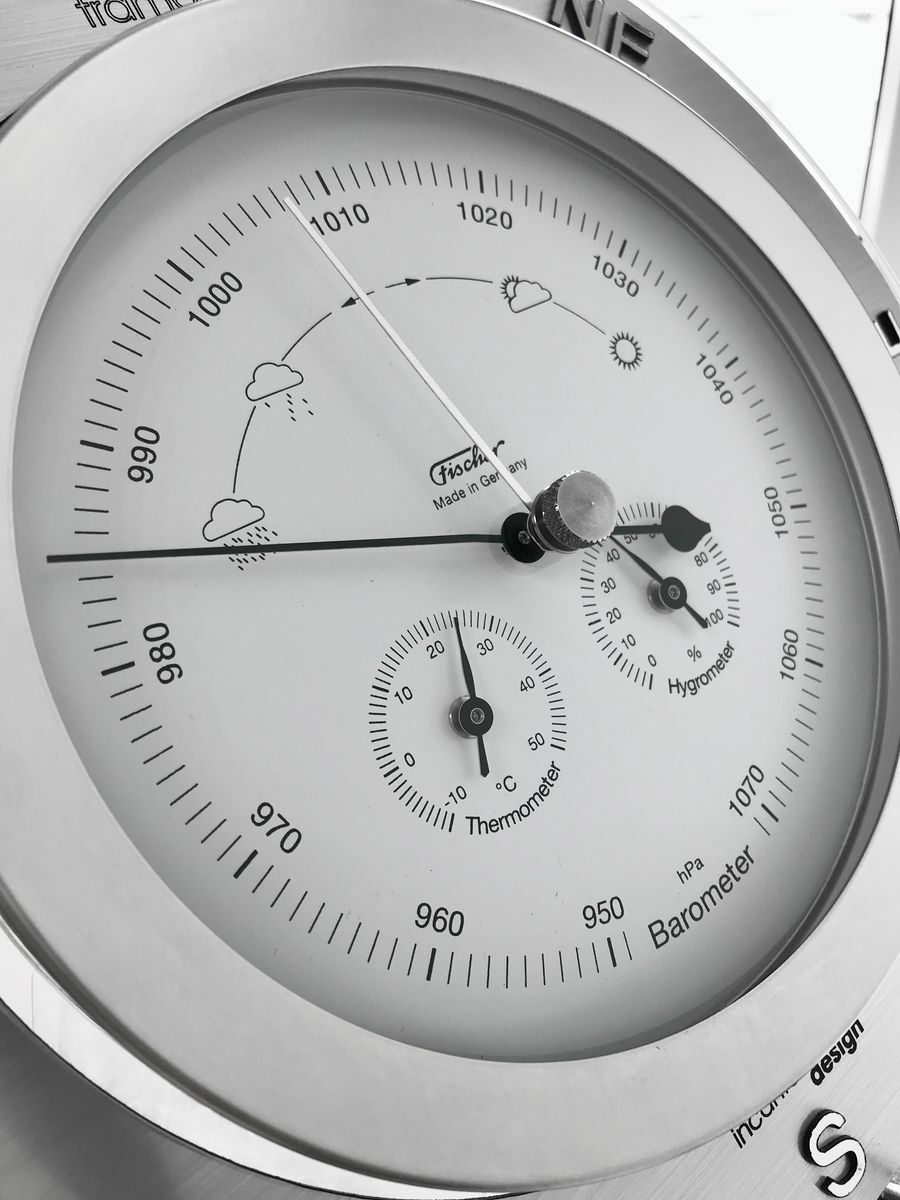 Фото часов Incantesimo design Cellarius 340 M