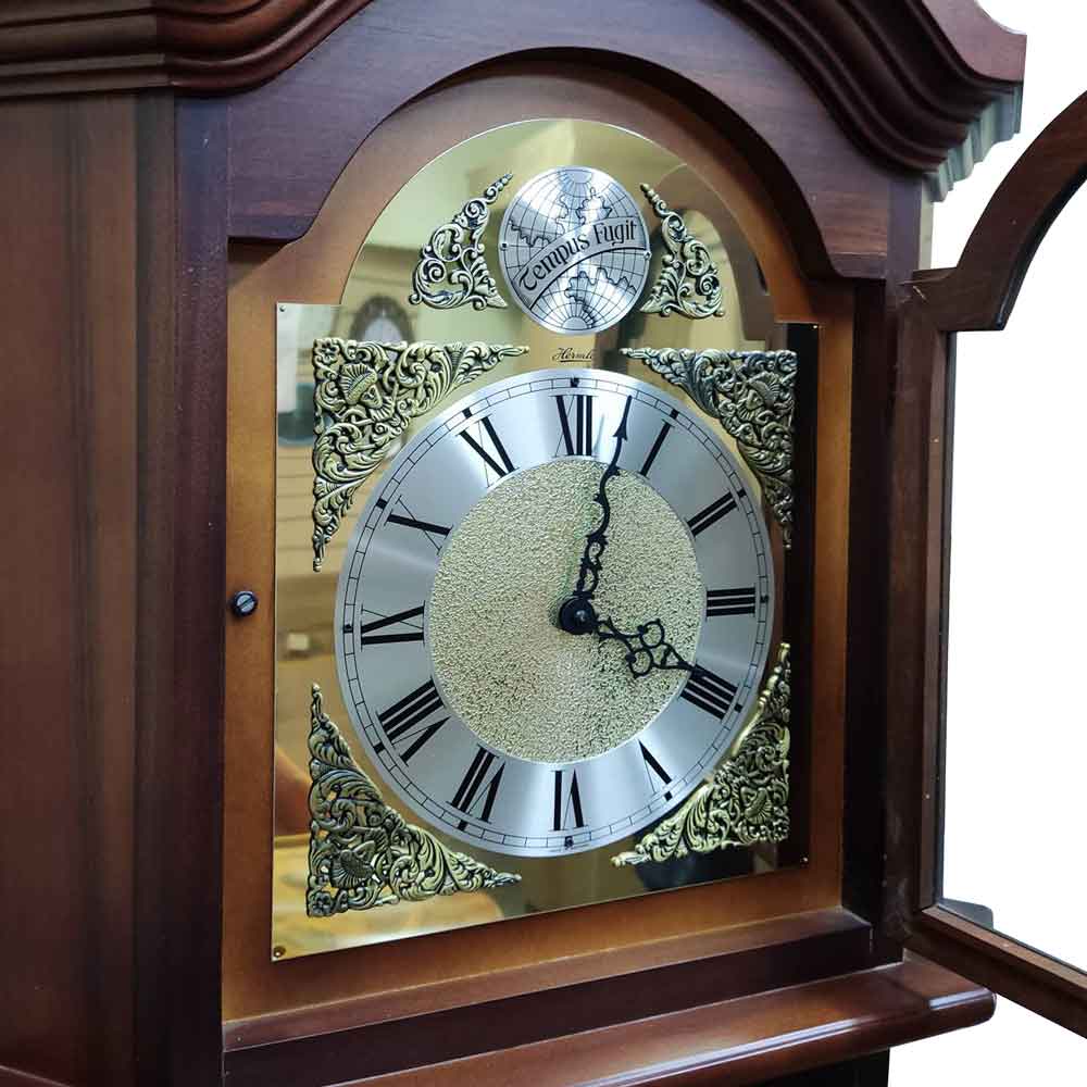 Фото часов Угловые немецкие напольные часы Hermle 01234-030451