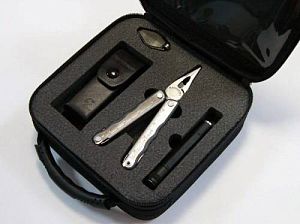Leatherman Kick & Фонарь Inova X1 & Фонарь Inova ML N7KI Мультитулы и ножи